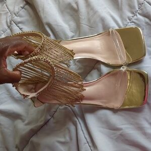 Clear heel bling pumps